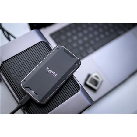 SanDisk Professional - PRO-G40 SSD 1TB External Thunderbolt 3 and USB-C NVMe Portable SSD - Black