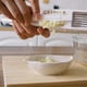 thumbnail image 5 of Kearding Prensa de ajo multifuncional de doble propósito, prensa Manual de ajo, molinillo de ajo de plástico ABS, herramienta de cocina Cocina y Comedor Blanco, 5 of 6