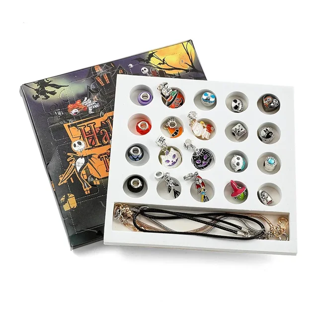 Calendario de Adviento de Disney, caja aleatoria, cuenta atrás de Navidad de 24 días, pulsera DIY, collar, pesadilla antes de Navidad, abalorio de Jack Skellington