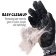 thumbnail image 3 of Guantes de aseo para mascotas Otis y Claude con correa ajustable, 3 of 8