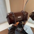 thumbnail image 3 of Bolso de viaje bajo el brazo para mujer, de gran capacidad, pequeño bolso cuadrado, diseño de nicho, estilo retro, con pliegues en el hombro, 2025, 3 of 4