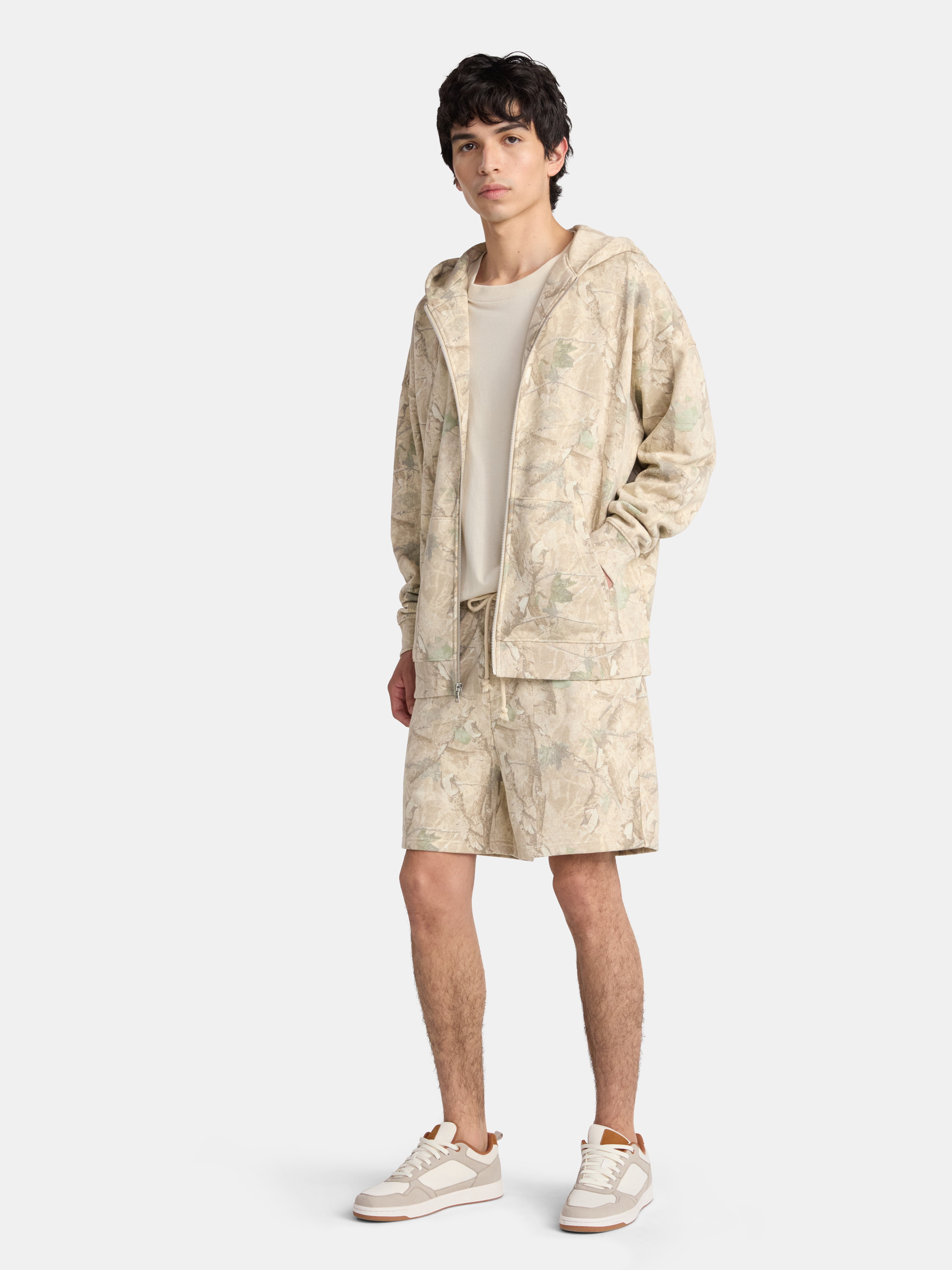 No Boundaries Soft Fleece Jogger Shorts, 6" Inseam, Men's and Big Men's