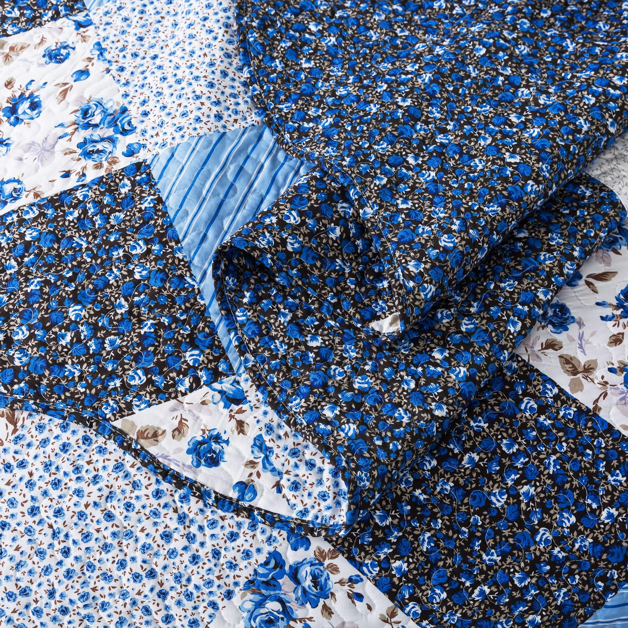 HoneiLife Quilts King Size - 3 Piece Microfiber Quilt set Reversible Bedspreads Patchwork Coverlets Floral Bedding Set All Season, Blue and White