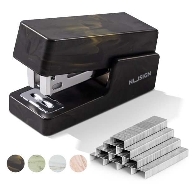 Engrapadora mini NUSIGN con capacidad para 25 hojas e incluye 830 grapas