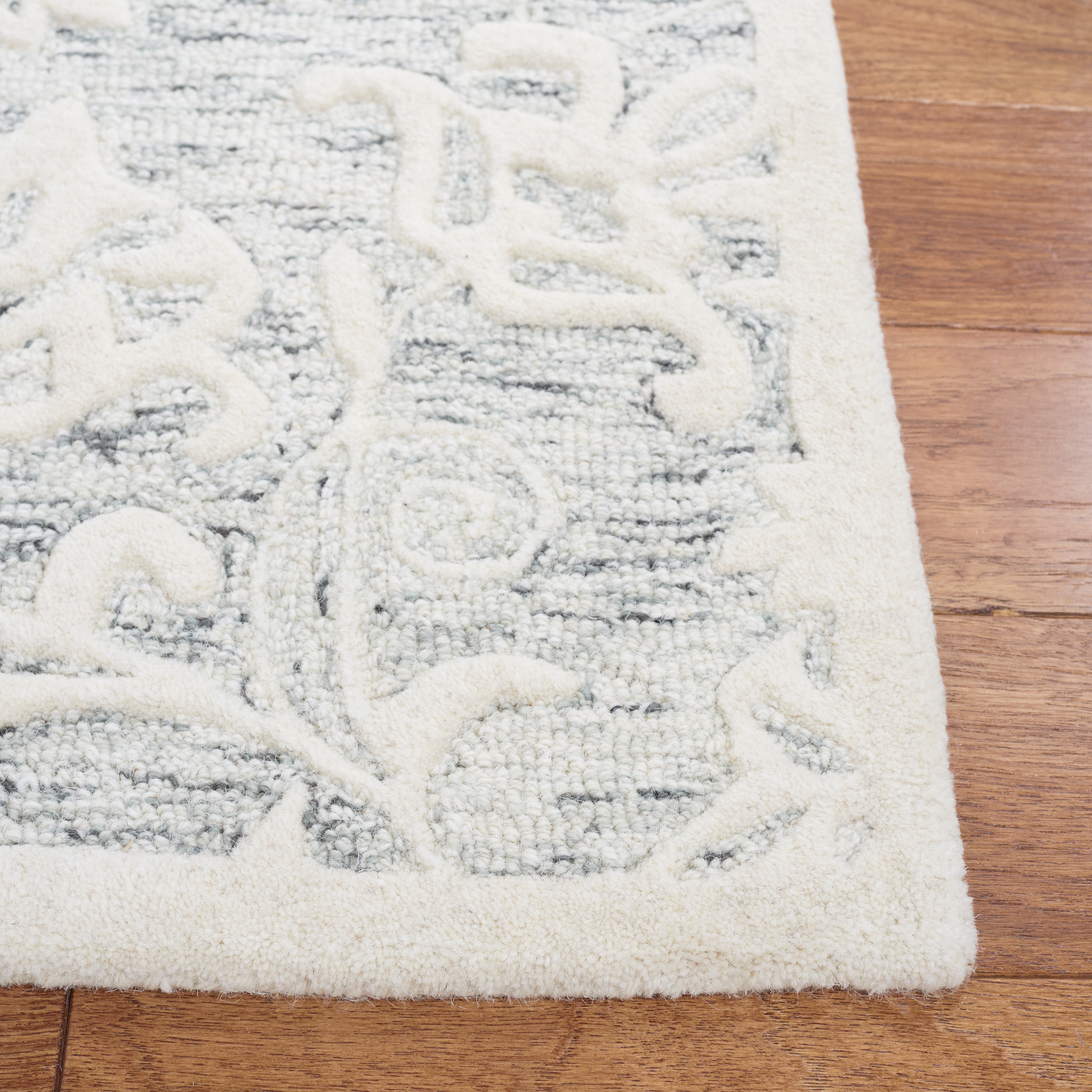 SAFAVIEH Metro Elvina Floral Area Rug, Grey/Ivory, 4' x 6'