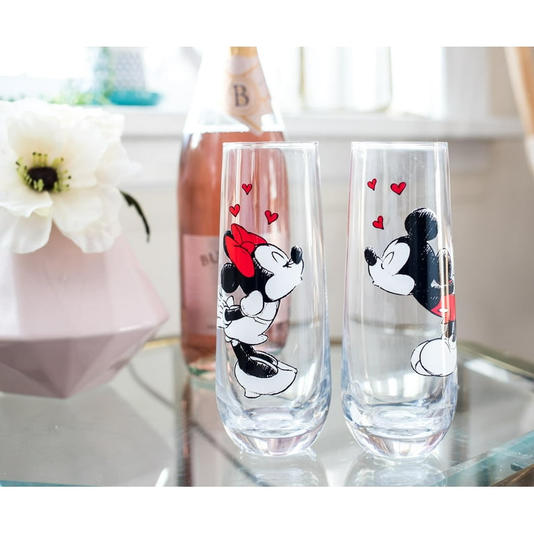 Disney Minnie & Mickey Kiss Hearts Stainless Steel Tumbler | Holds 22 Ounces