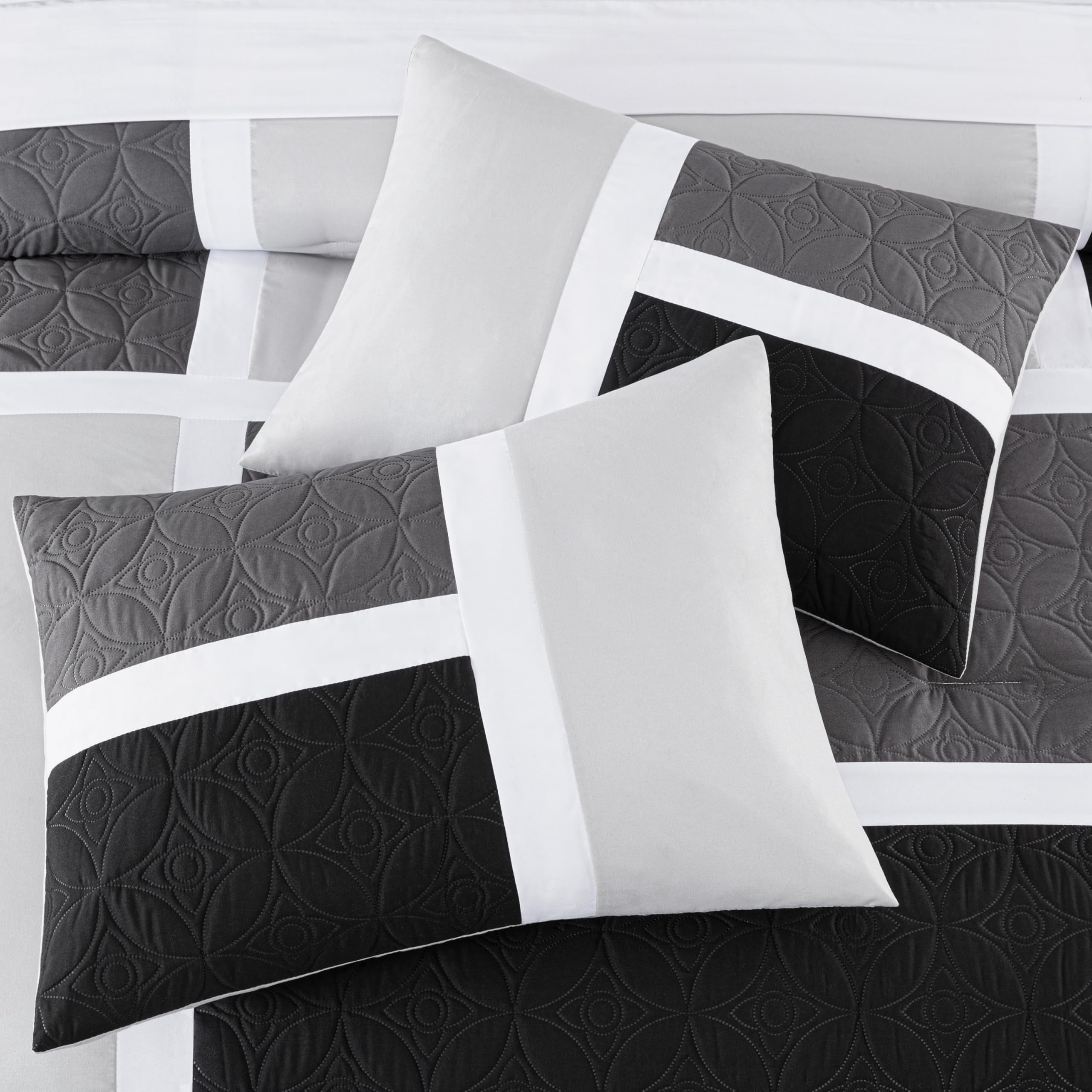 Chezmoi Collection 7-Piece Medallion Patchwork Comforter Set, Full, Black/Gray/Light Gray