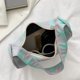 thumbnail image 4 of Bolsa de axila con estampado a cuadros para mujer a la moda, informales pequeños para vagabundos (azul) Likrtyny Para Estrenar, 4 of 9