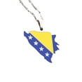 thumbnail image 1 of Collar con colgante de bandera de mapa Qarigey Plata, 1 of 6