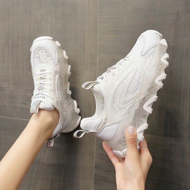 Zapatos para papá, moda para mujer, novedad de verano 2021, suela gruesa transparente, malla transpirable aumentada, cómodos zapatos deportivos informales 39 Gao Jinjia LED