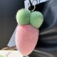 thumbnail image 4 of Guardurnaity Llaveros Bolsa Colgante Felpa Lindo Aspecto Coche Ornamento Zanahorias Patrón Estilo de dibujos animados Calcomanía colgante Paquete Ropa, zapatos y accesorios Miscelánea Rosado 16 CM, 4 of 6
