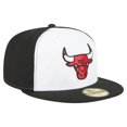 thumbnail image 3 of Men's New Era  White/Black Chicago Bulls Repeat 59Fifty Fitted Hat, 3 of 5