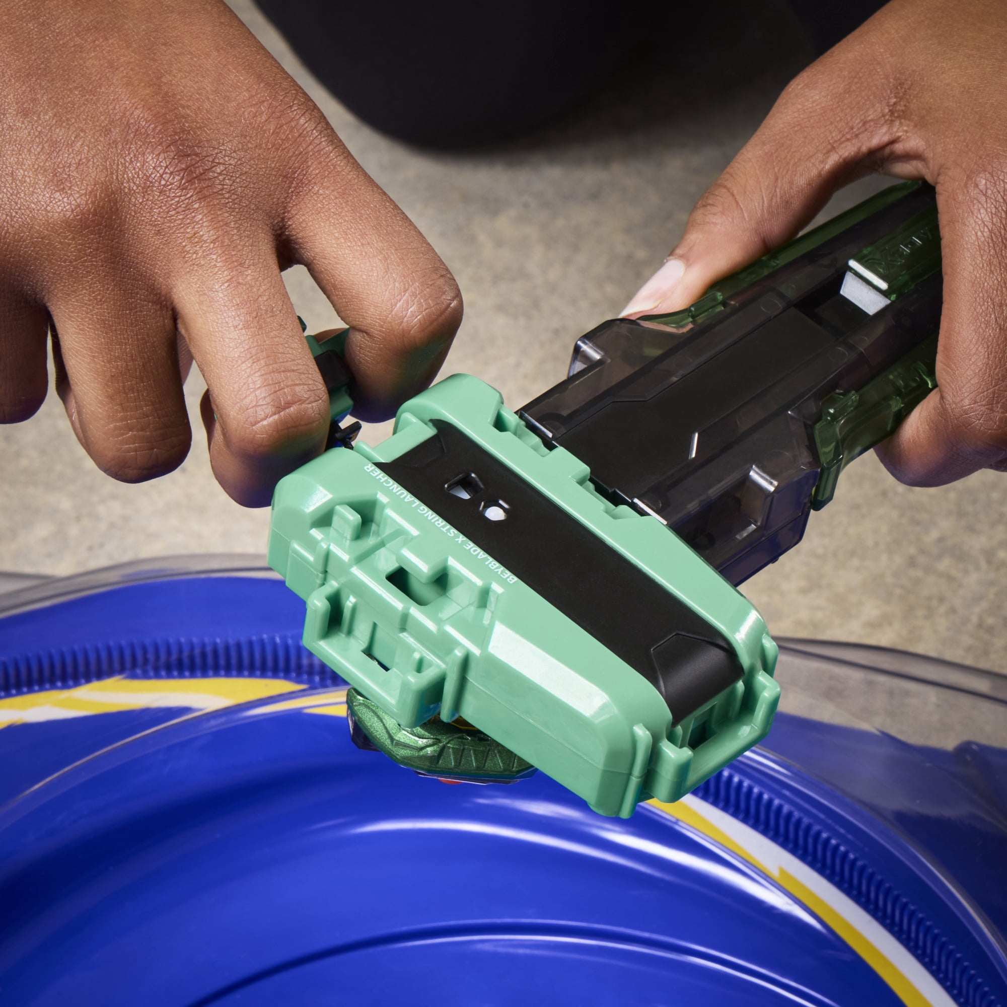 Beyblade X Deluxe String Launcher, Custom Grip & Top Set