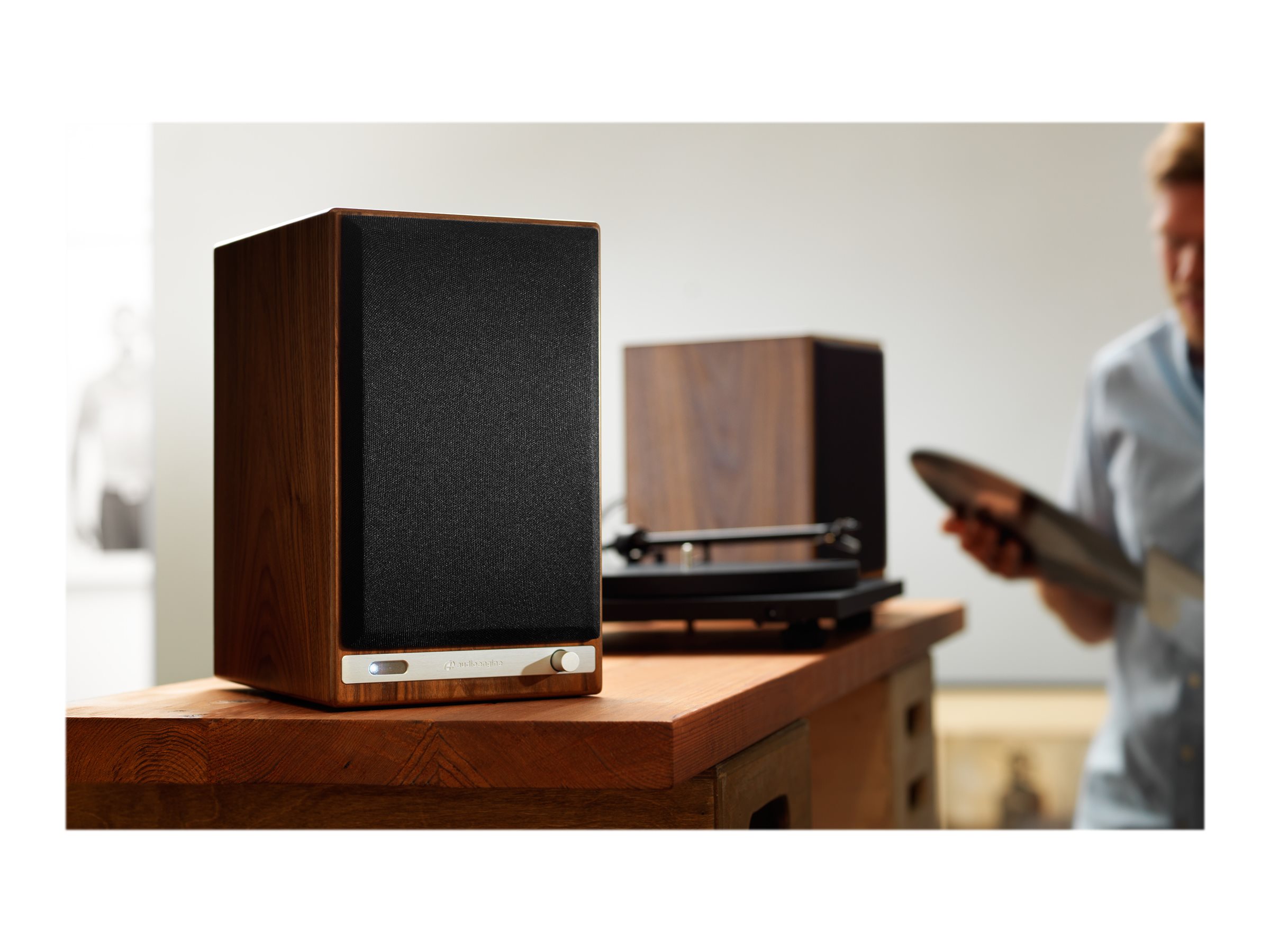 Audioengine HD6 Bluetooth Stereo Bookshelf Speakers - Walnut
