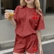 thumbnail image 1 of Conjuntos de blusas y camisas de cuello redondo y manga corta para niños, conjunto de dos piezas de top y pantalones cortos de manga corta con cuello redondo y manga corta para niños, top de poliéster, 1 of 6