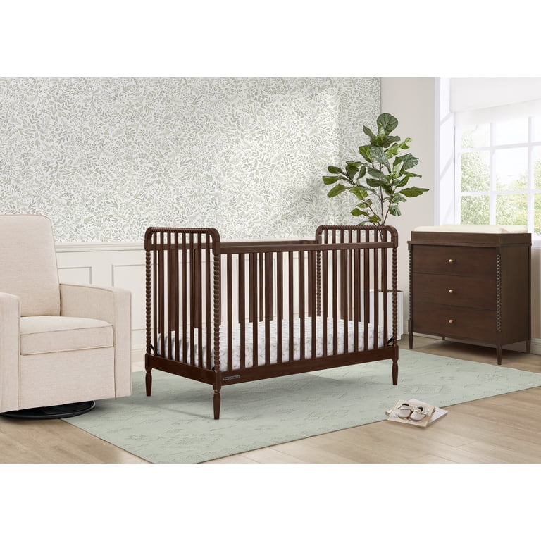 Delta Children Lily 4-in-1 Convertible Crib - Greenguard Gold