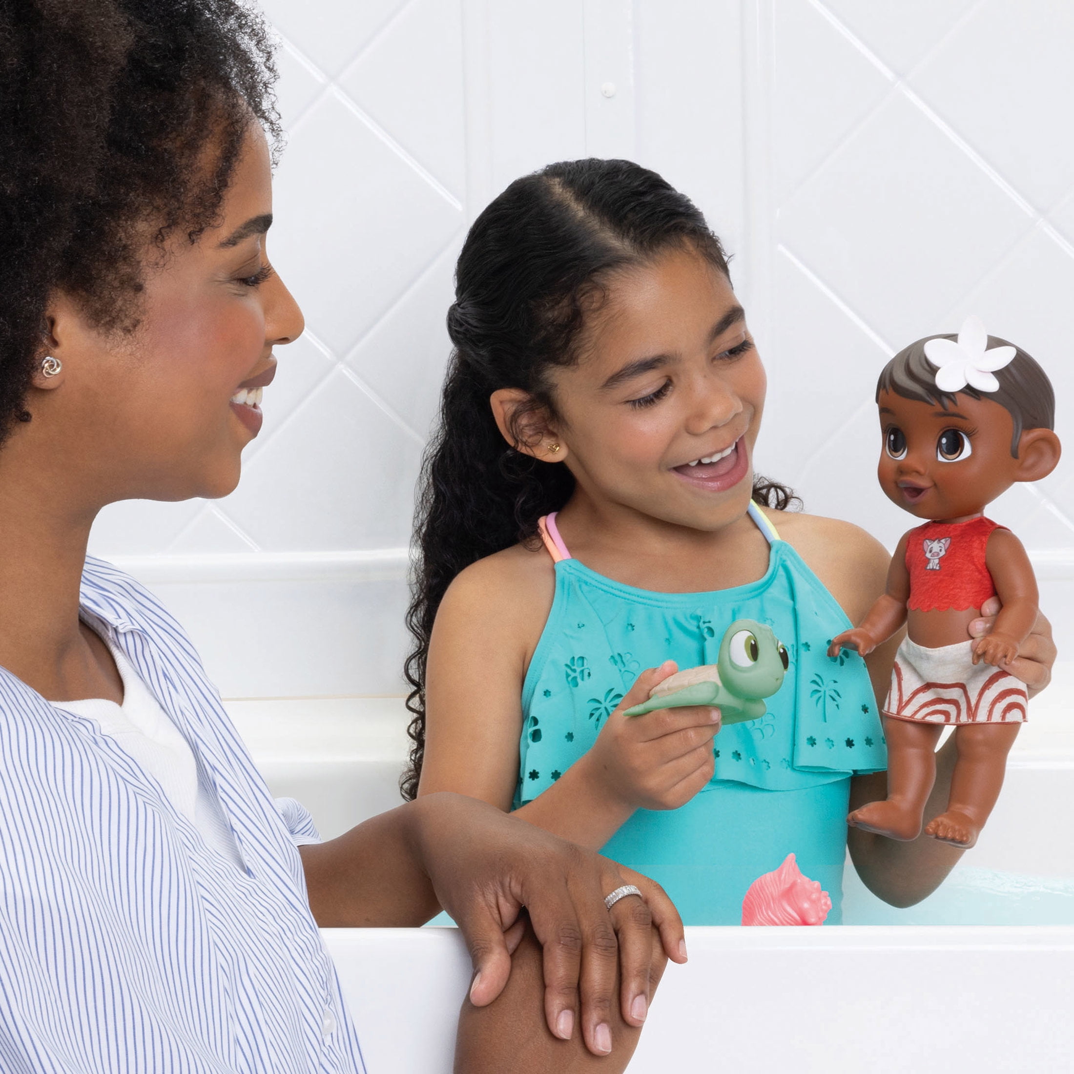 Disney Princess Baby Moana Bath Time Doll with Accessories