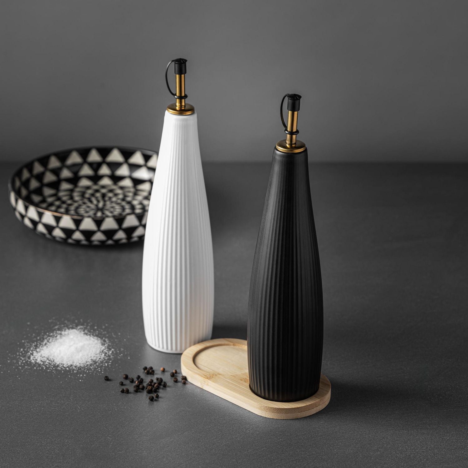 Thyme & Table Ribbed Cruet Set, Cruet