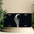thumbnail image 6 of 1 Pcs 2D Flat License Plate Covers & Frames, Skeleton Hand Holding For Decorative Front, Waterproof For Decoration Aluminum License Plate Covers & Frames Cover For Men Women, 12" X 6", 6 of 7