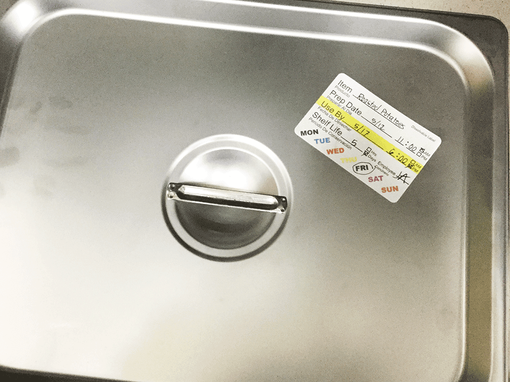 Dissolvable Food Life Rotation Prep Use by Stickers with Spanish Wording, 2 x 3 Inches Wide, 500 Labels on a Roll