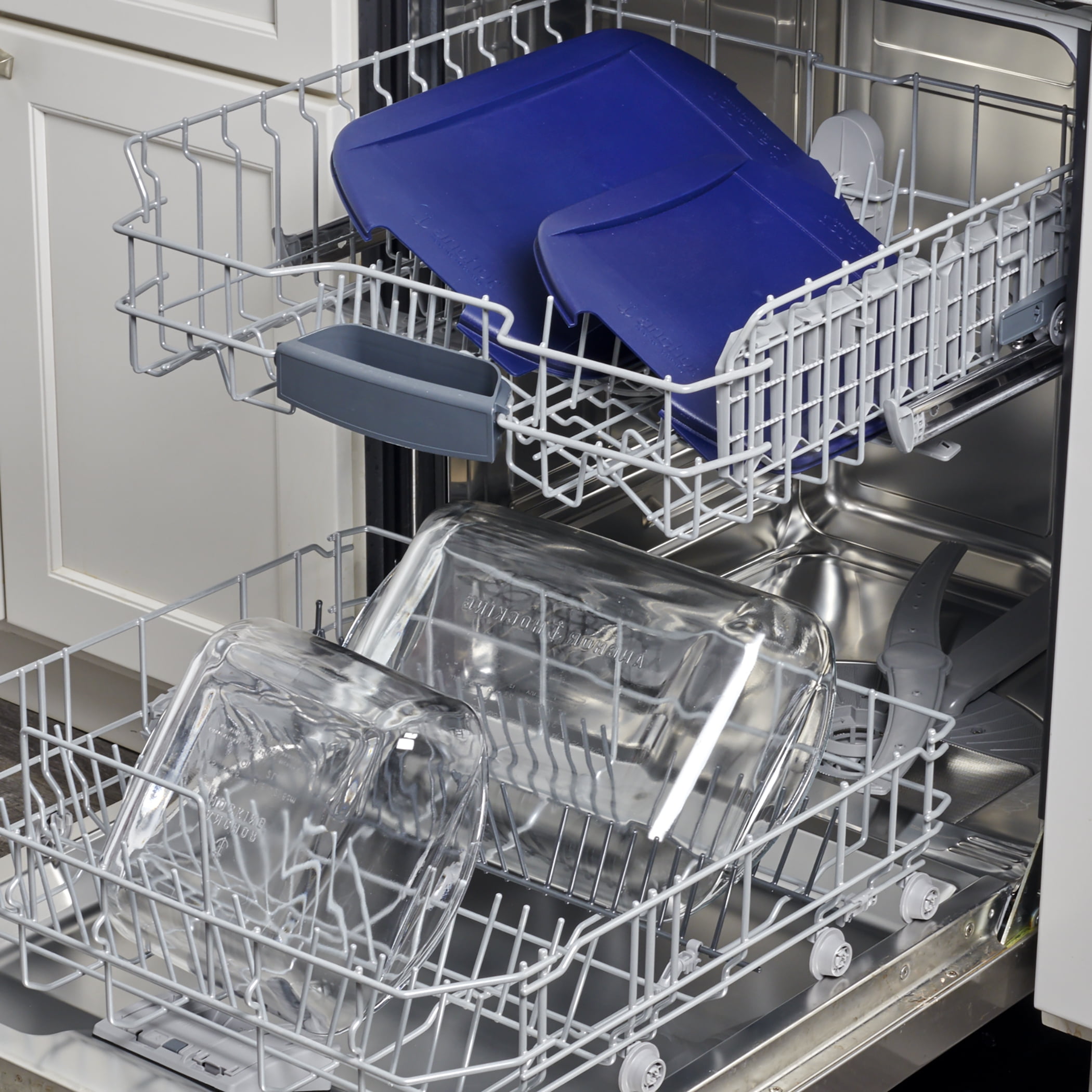 Anchor Hocking 4-Piece Rectangle Glass Bakeware Set with 2Qt and 3Qt Dishes and Lids
