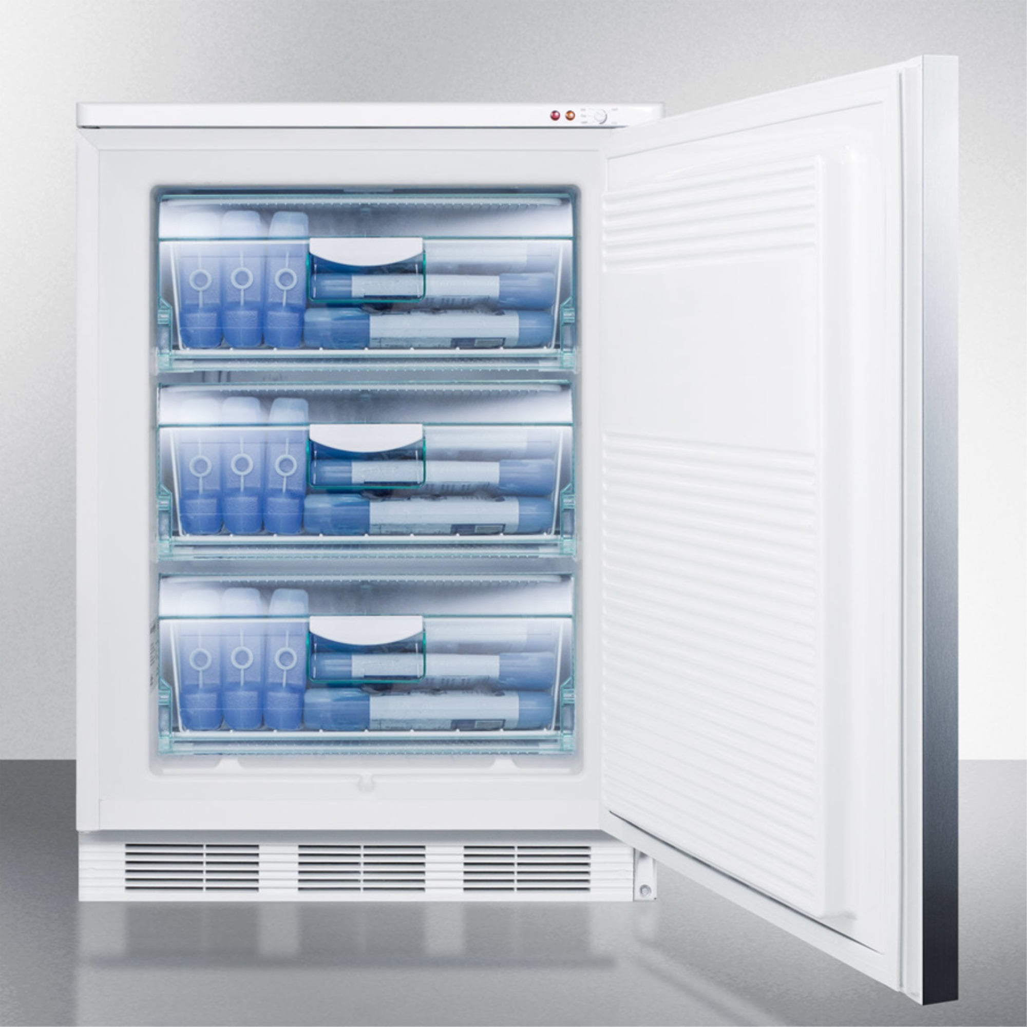 Freestanding medical all-freezer capable of -25 C operation, with lock, wrapped stainless steel door and horizontal handle