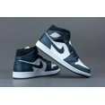 thumbnail image 3 of Nike mens Air Jordan 1 Mid, 3 of 9