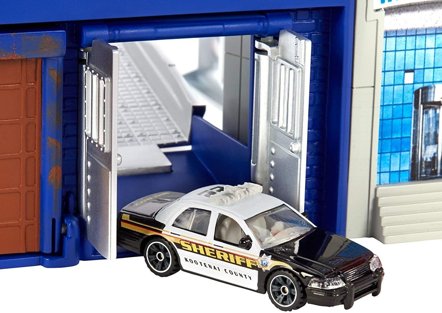 Matchbox rescue headquarters deluxe playset deals