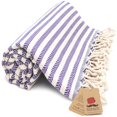 thumbnail image 1 of Toalla de playa Bazaar Anatolia de algodón turco 180 x 99 cm, color morado, 1 of 9