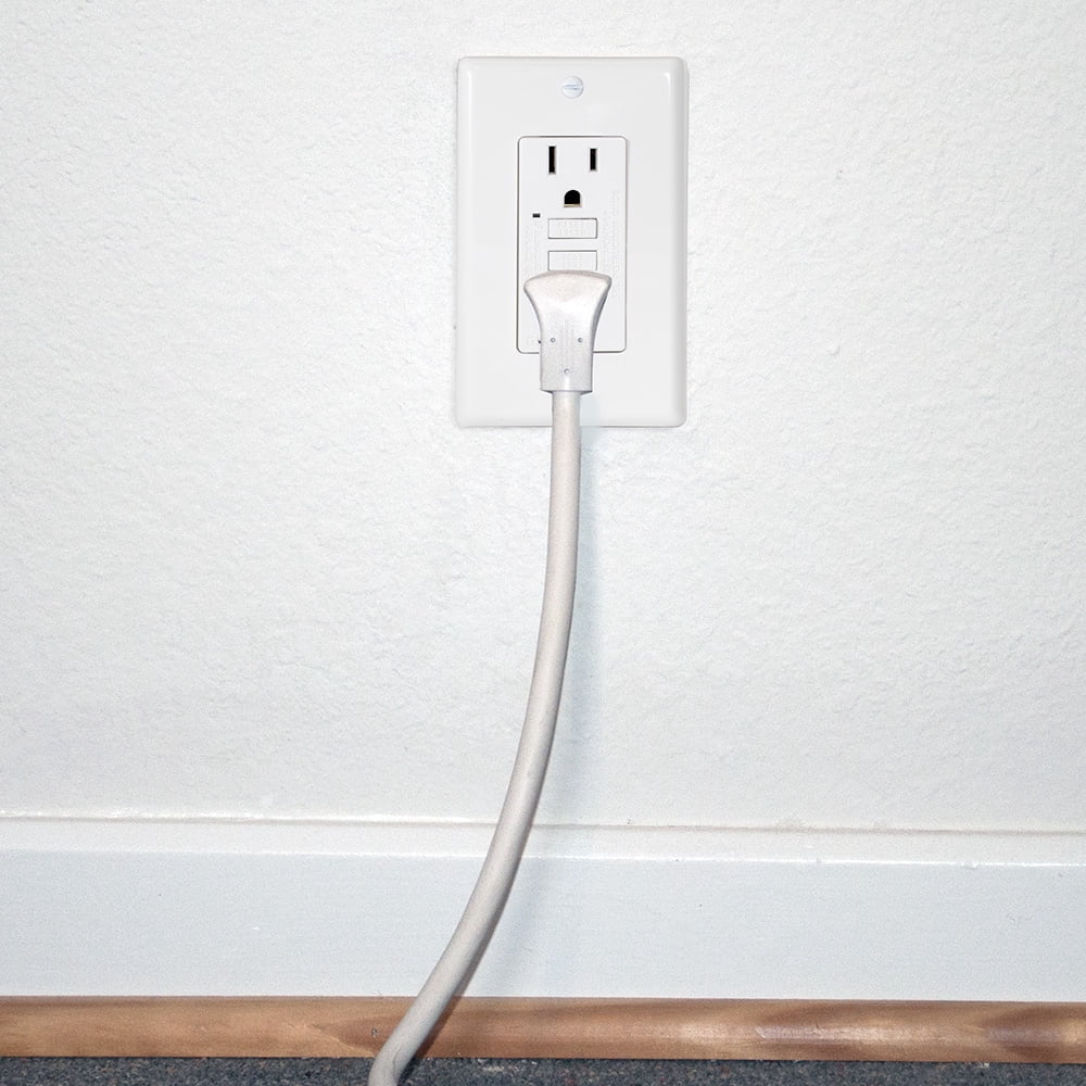 EZ-FLO 62167 Duplex 15 Amp 125 V Self-Test Slim GFCI Outlet with LED Indicator and Wall Plate, White