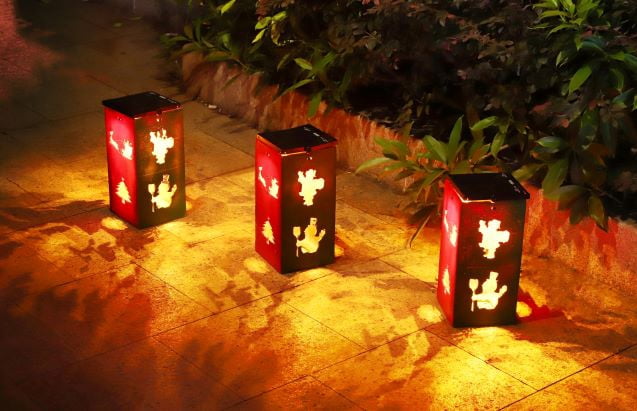 Solar Decorative Portable Lantern - Christmas