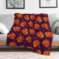 thumbnail image 3 of Manta de Halloween con esqueleto fantasma y calabaza, manta de franela para Halloween, para sala de estar, cama, silla, decoración, 3 of 5
