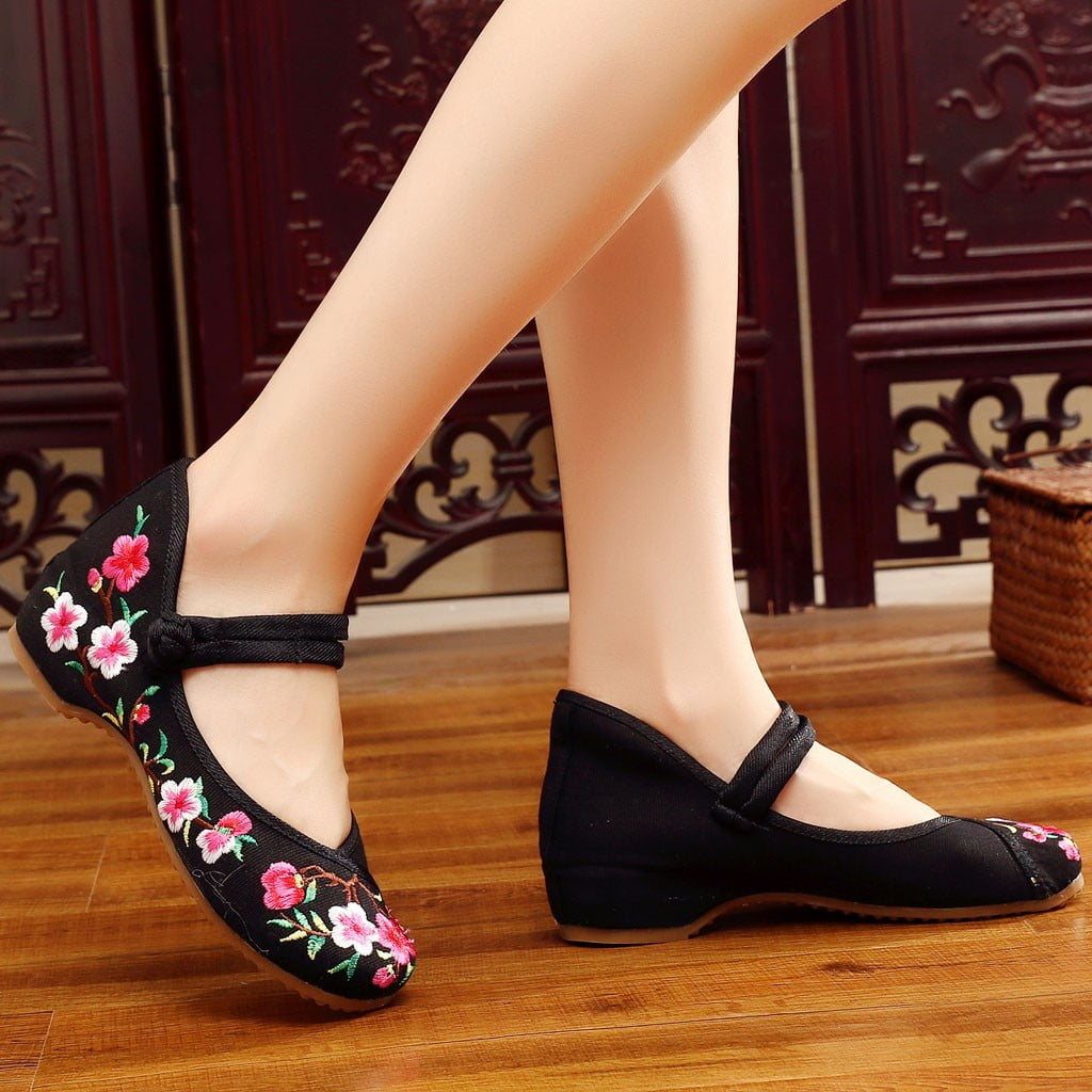 AvaCostume Womens Peachblossom Embroidered Flat Rubber Sole Casual Shoes AvaCostume Womens Peachblossom Embroidered Flat Rubber Sole Casual Shoes