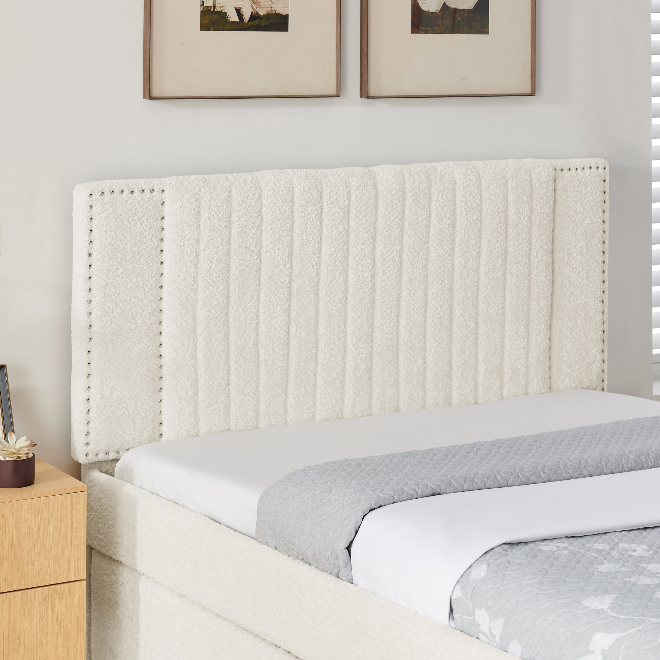 Noble House Luxen Full Chenille Upholstered Bed, Vertical Tufted Daybed with Pull-out Trundle and Storage Drawers, Beige