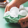thumbnail image 5 of Moldes para cubitos de hielo en forma de rosa, de silicona, con forma de flor y forma de cubo redondo para enfriar whisky, cócteles, jugo de bourbon, sin BPA, 5 of 5