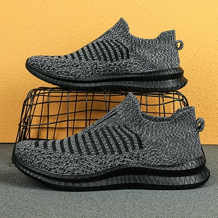 

Men‘s Slip On Breathable Lightweight Running Shoes Couple Outdoor Casual Walking Shoes Men‘s Sneakers