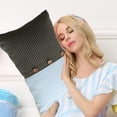 thumbnail image 4 of Funda de almohada para el hogar con costuras de rayas y botones en cuatro colores., 4 of 5