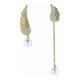 thumbnail image 1 of Aretes Dispar Alas Cristal Y Perla Aaa Oro 14k Laminado dorado Unitalla, 1 of 3