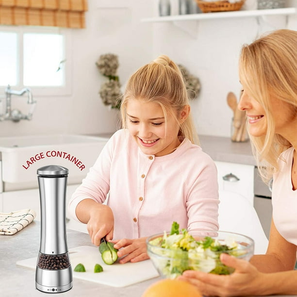 Salt & Pepper Grinder - Russell Hobbs, Furniture & Home Living, Kitchenware  & Tableware, Other Kitchenware & Tableware on Carousell