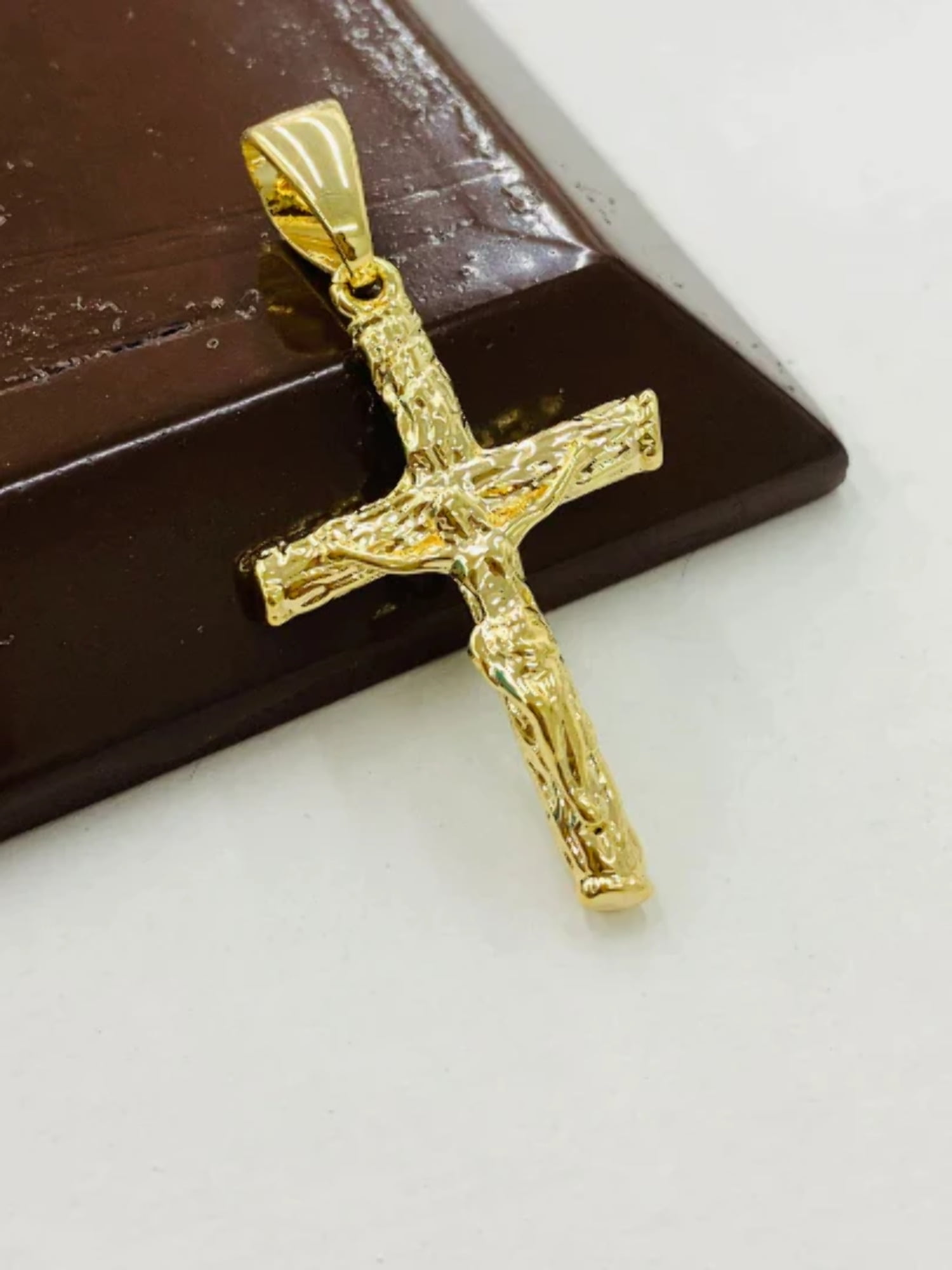 Mens Cross Pendant / Everyday Cross Pendant / Crucifix Pendant 48x28mm /  Cruz Para Hombre De Oro 
