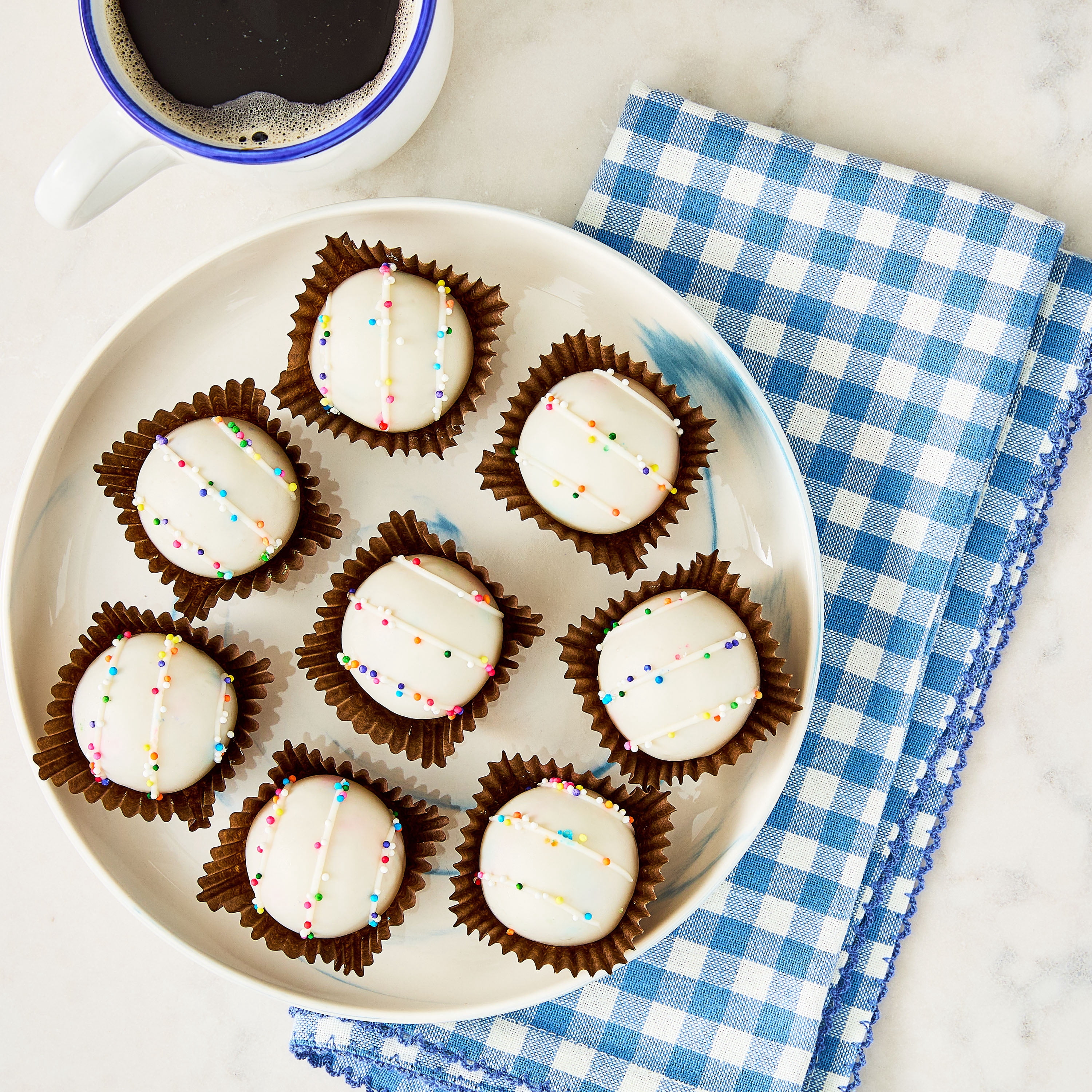 Marketside Vanilla Cake Balls, 9.88 oz, 8 Count, Shelf-stable