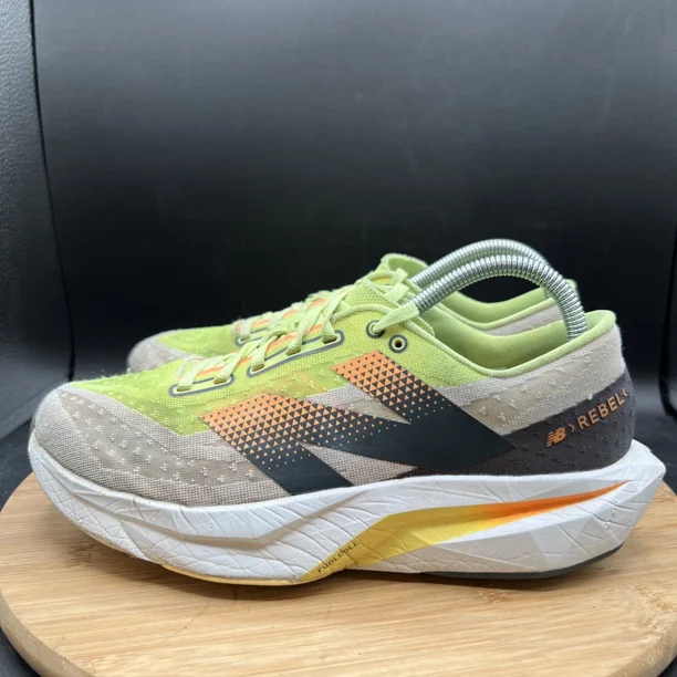 New Balance FuelCell Rebel Men Size 8.5 D Running Lightweight MFCXLL4 Lime Shoes