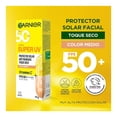 thumbnail image 3 of Protector solar facial Garnier Skin Active antioleosidad toque seco crema tono medio fps 50+ con vit c 40 ml, 3 of 4