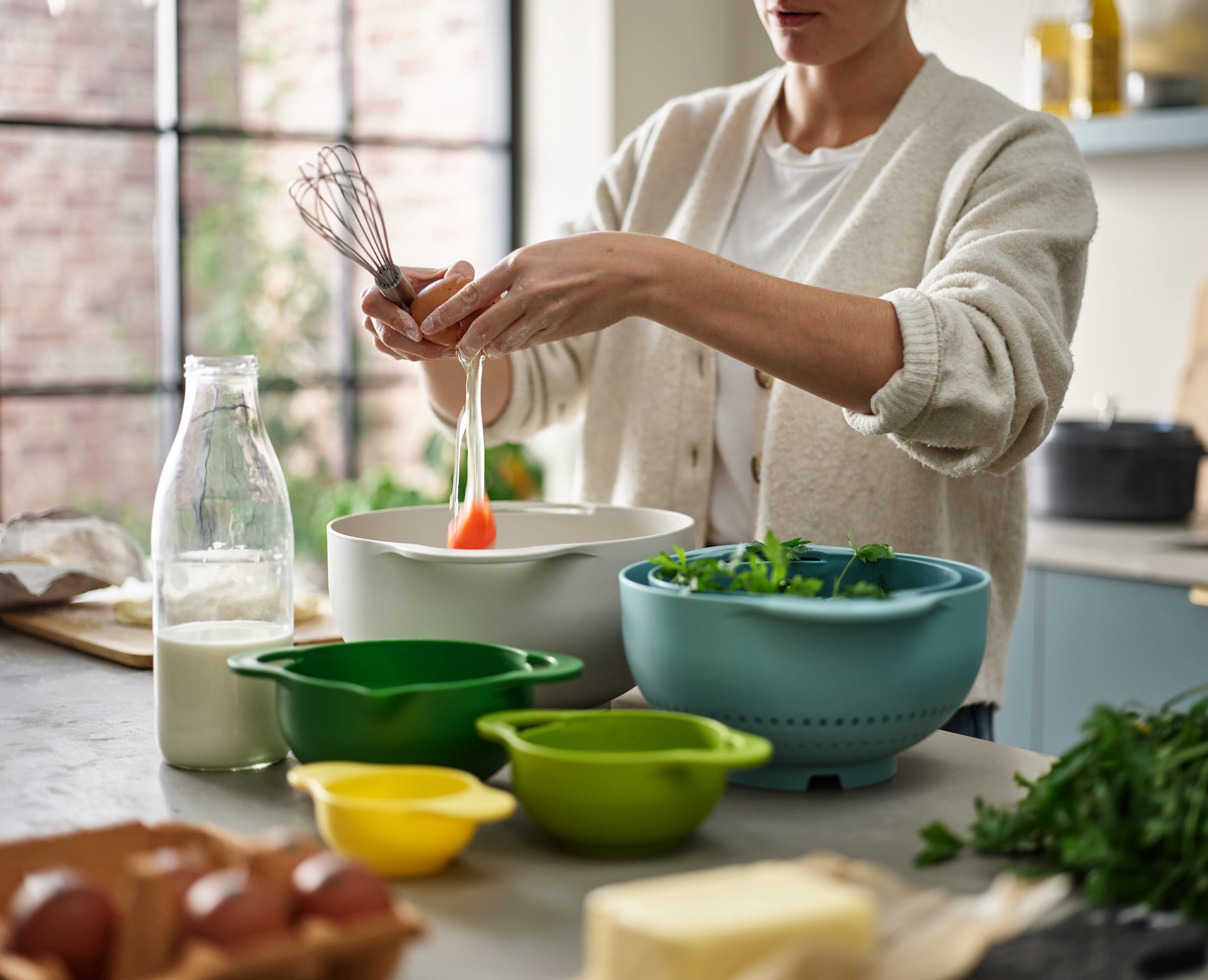 Joseph Joseph Duo Mixing Bowl and Food Preparation Set - Thumbnail 5