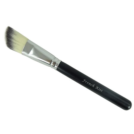 French Kiss Deluxe Angle Foundation Brush
