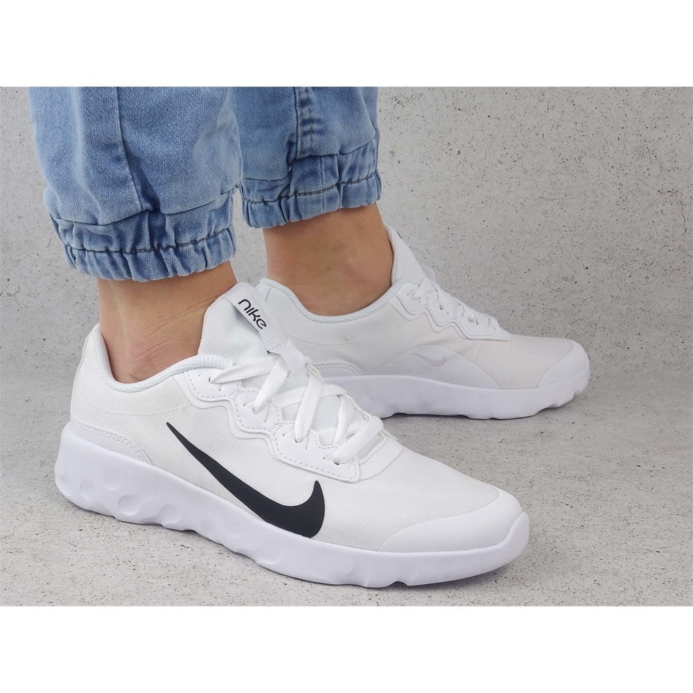 nike explore strada white