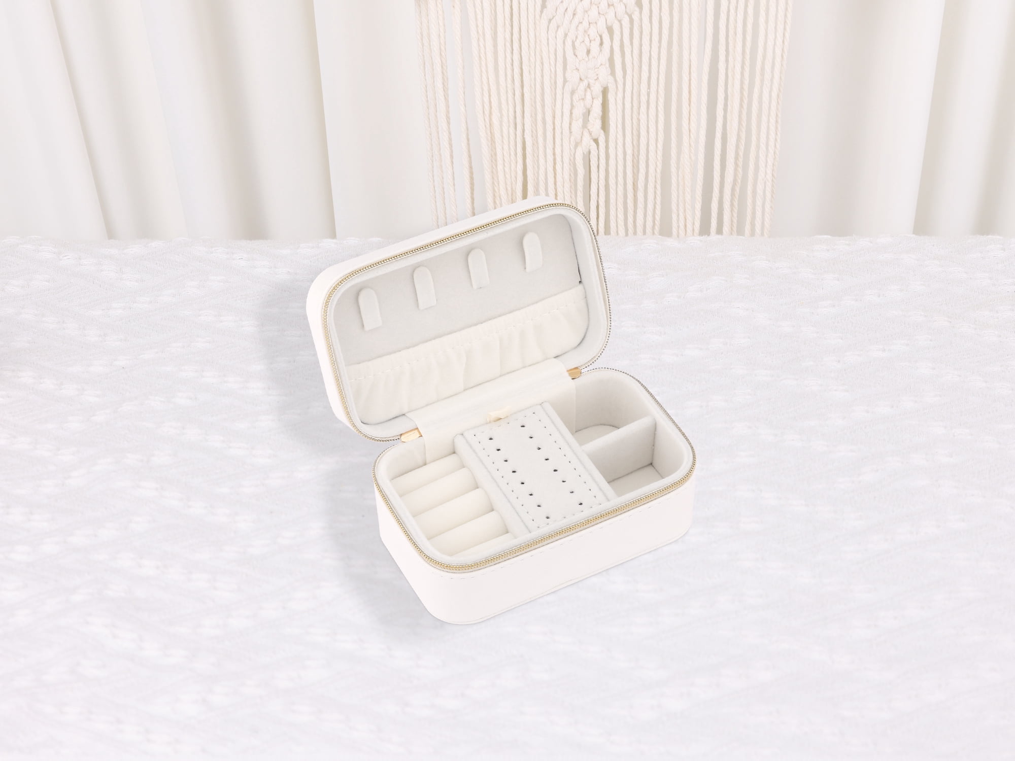 Unique Bargains Portable PU Leather Jewelry Box Mini Organizer White