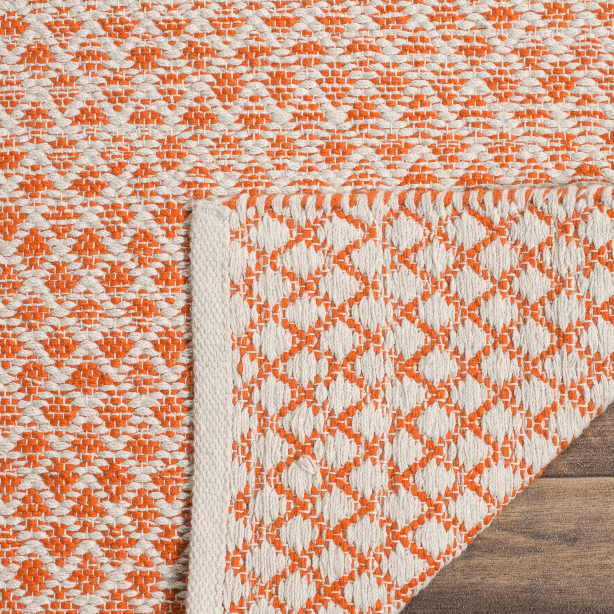 SAFAVIEH Montauk Vaughn Geometric Cotton Area Rug, Orange/Ivory, 6' x 6' Square