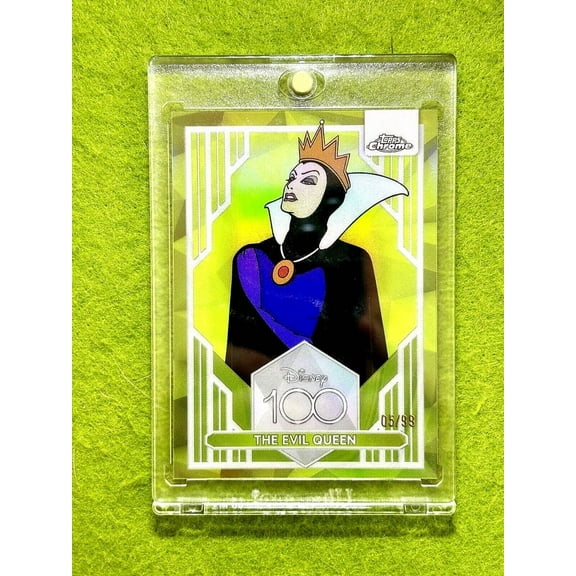 The Evil Queen DISNEY 100 GREEN REFRACTOR #/99 SSP 2023 Chrome ALICE WONDERLAND