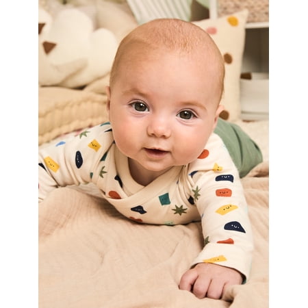 Garanimals Newborn & Baby 100% Cotton Newborn Essentials Set, Sizes Newborn–9M, 5-Piece